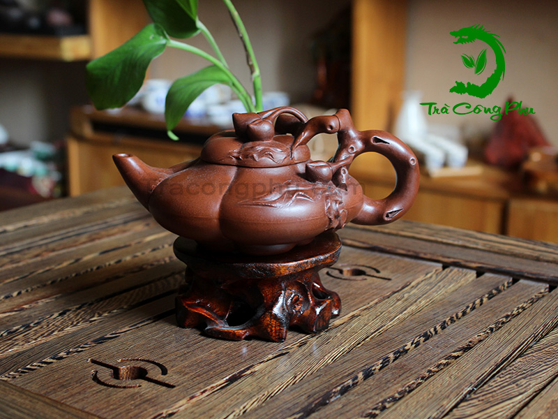 Ấm Tử Sa Thọ Đào