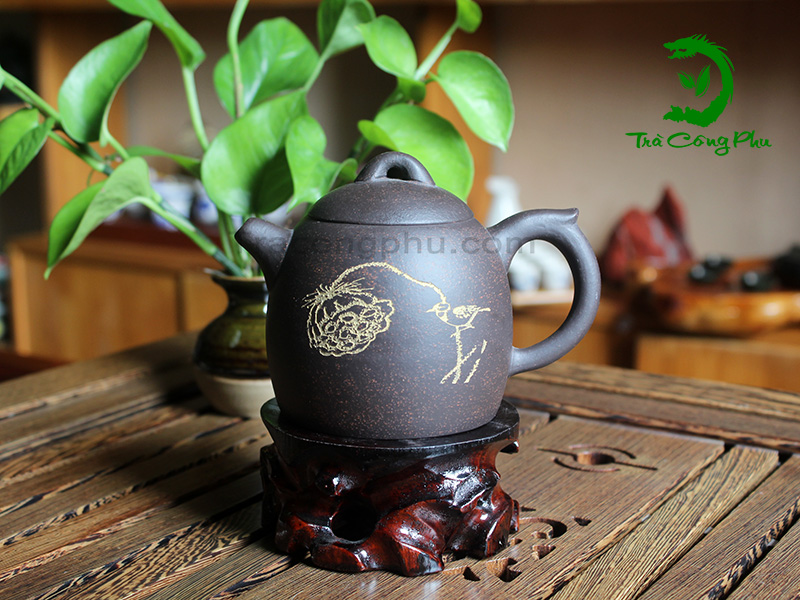 Ấm Tử Sa Tần Quyền